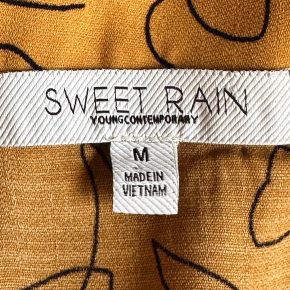 Sweet Rain *NWT* Women’s Faces Blouse - Picture 8 of 9